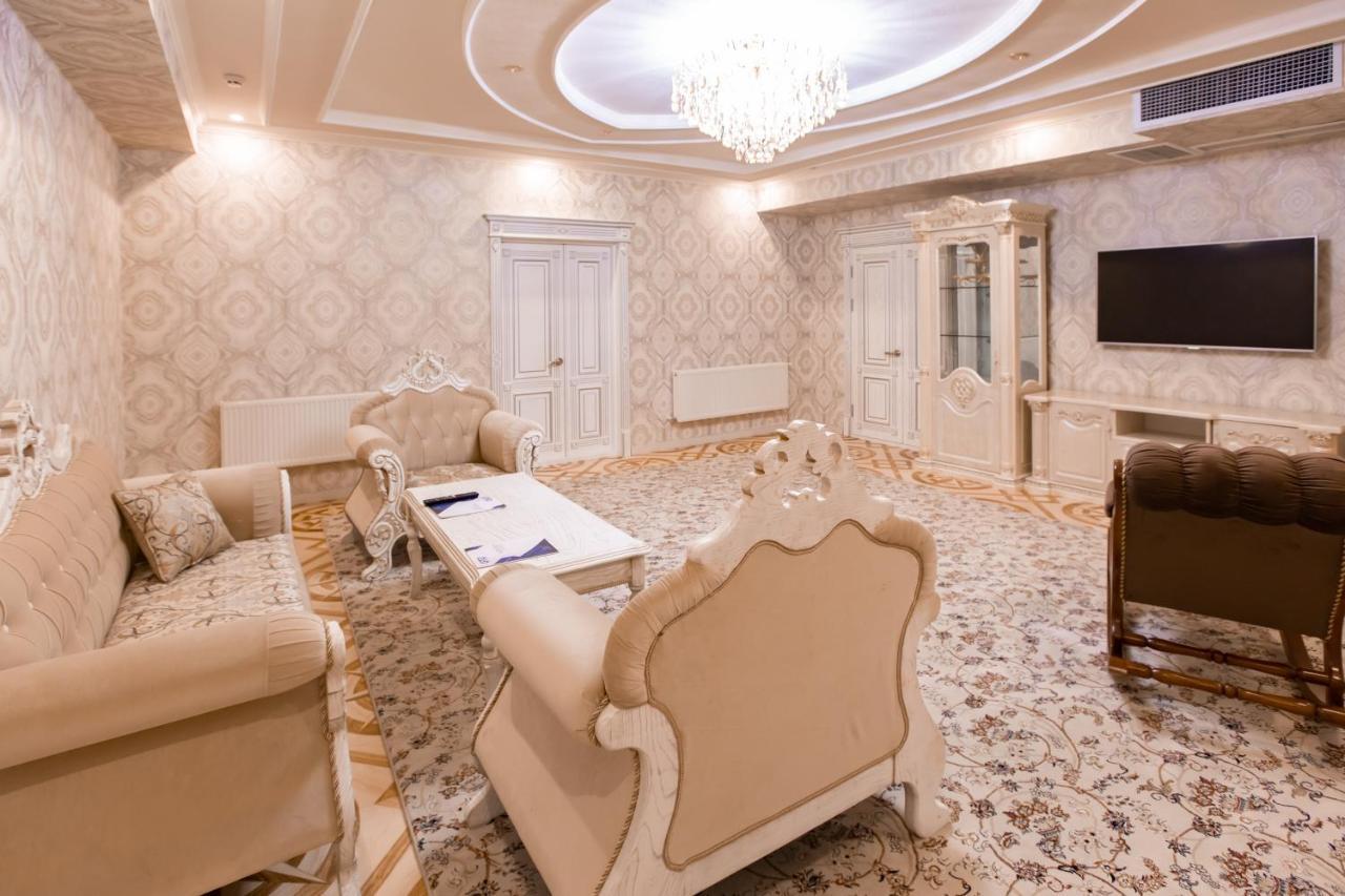 Oydinplaza Hotel Наманган Экстерьер фото