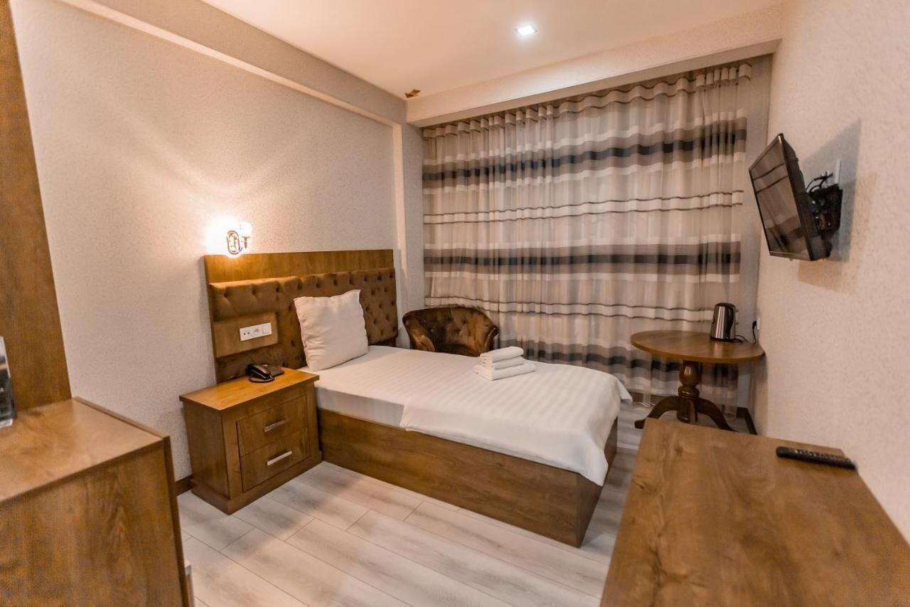Oydinplaza Hotel Наманган Экстерьер фото