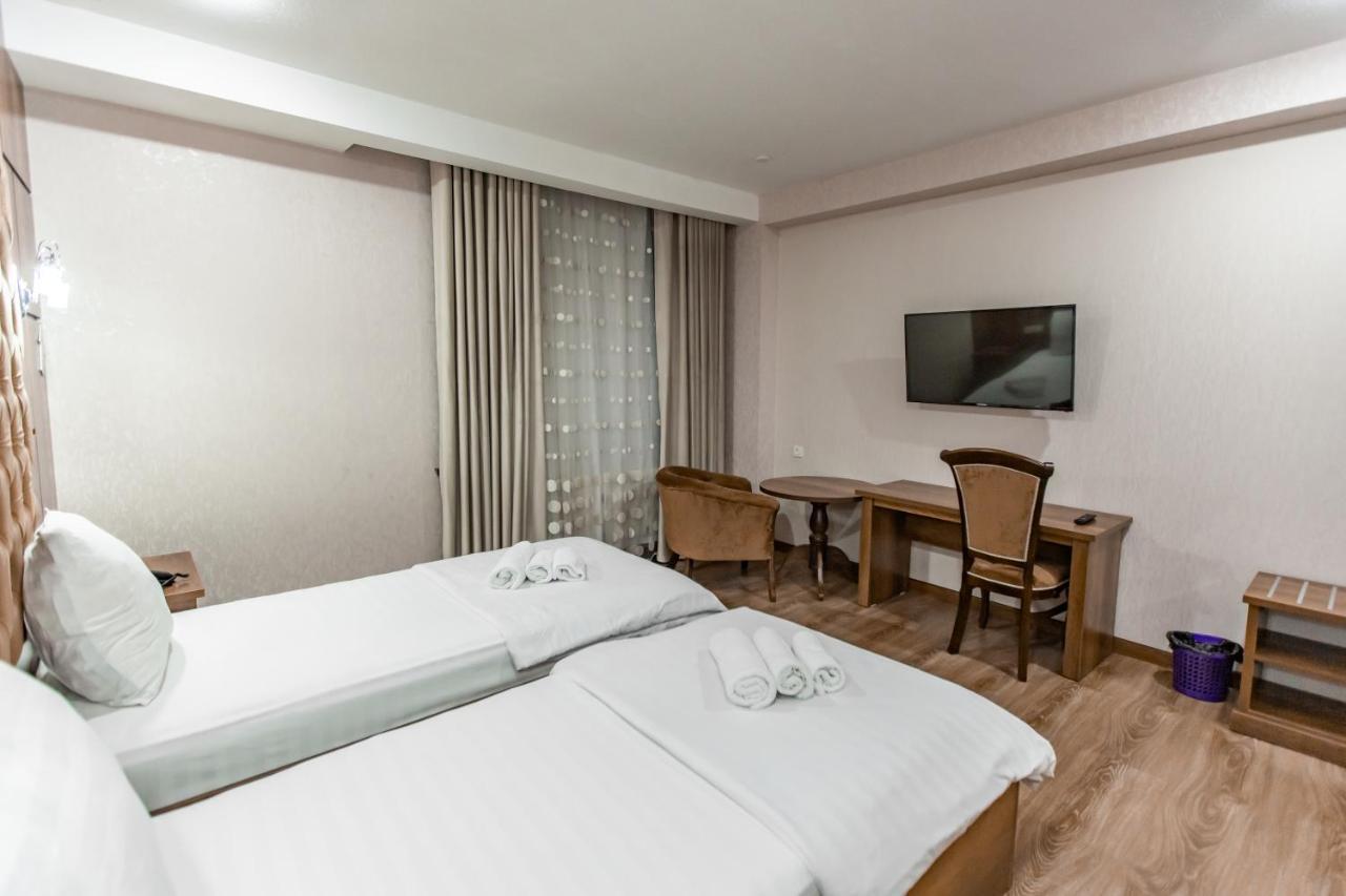 Oydinplaza Hotel Наманган Экстерьер фото
