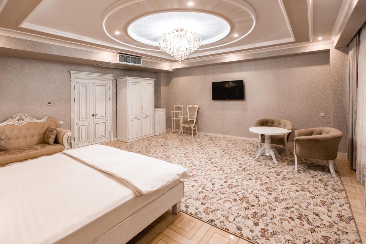 Oydinplaza Hotel Наманган Экстерьер фото