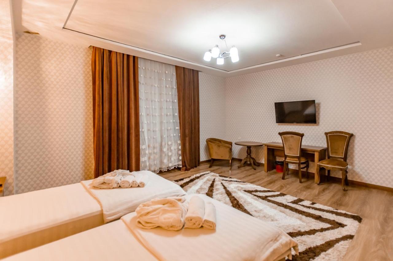 Oydinplaza Hotel Наманган Экстерьер фото